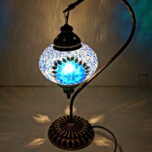 Blaue Mosaiklampe